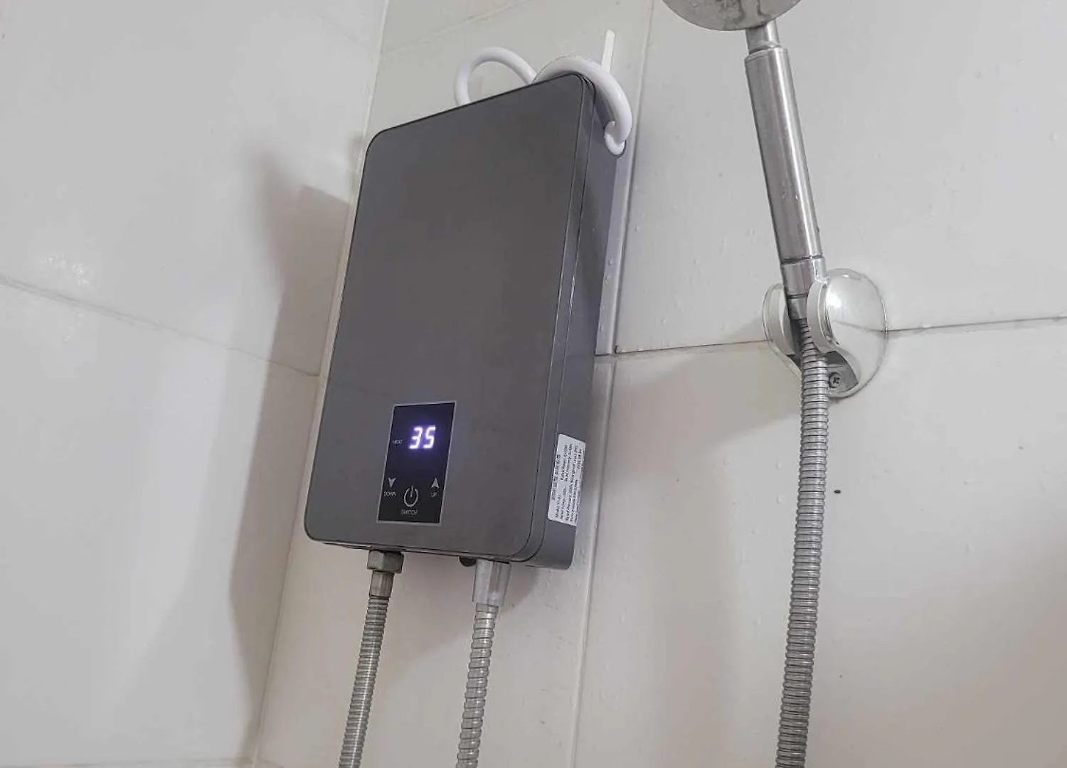 Apartment 8 Spatial Condo Unit Davao